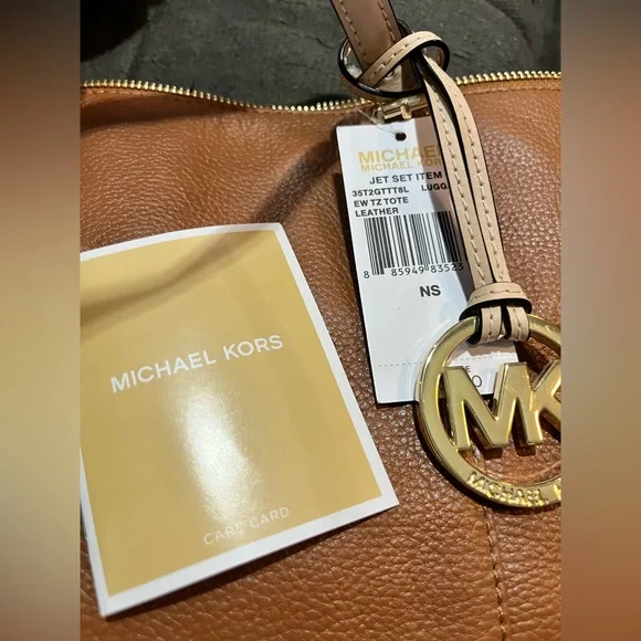 MICHAEL MICHAEL KORS Jet Set Luggage Leather Tote Bag NWT